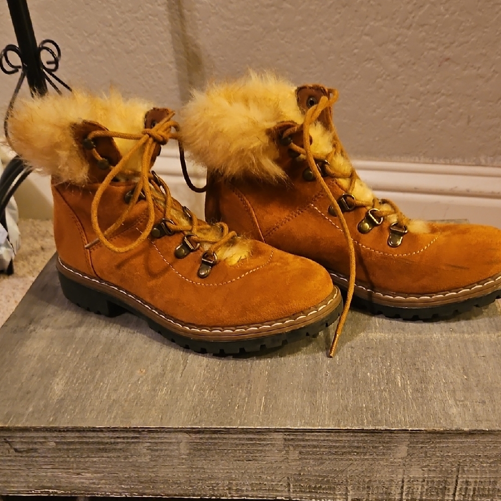 Wild Diva Tan Fur-Lined Winter Boots
